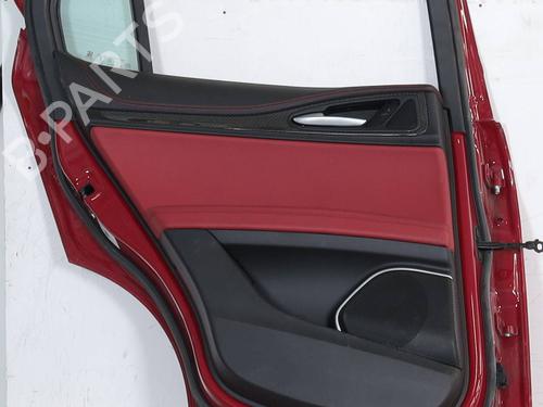 left-rear-door-alfa-romeo-stelvio-949_-2016-23133600 main image