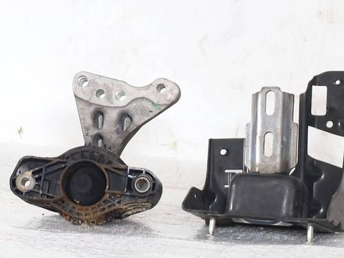 Used Engine mount FIAT PANDA (169_) 1.3 D Multijet (169.AXC1A) (70 hp) 31902167