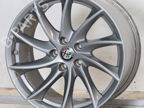 rim-alfa-romeo-giulia-952_-2015-27204895 main image