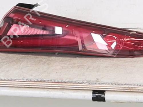 right-taillight-alfa-romeo-giulia-952_-2015-26550920 main image
