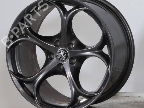 rim-alfa-romeo-giulia-952_-2015-28673297 main image