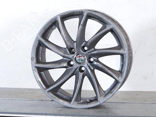 rim-alfa-romeo-giulia-952_-2015-33284158 main image