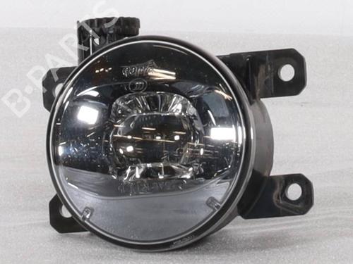 Used Right front fog light ALFA ROMEO STELVIO (949_) 2.2 D (949.AXC1A) (180 hp) 29618096