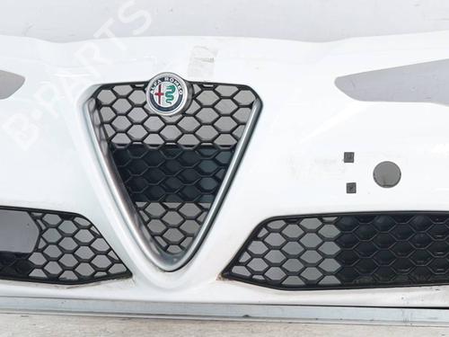 front-bumper-alfa-romeo-giulia-952_-2015-26887885 main image