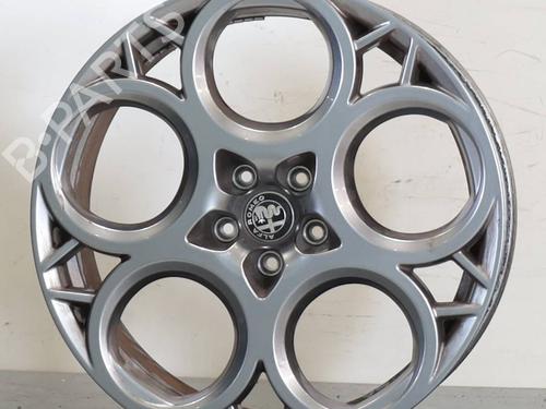 rim-alfa-romeo-tonale-965_-2022-30930943 main image