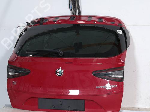 tailgate-alfa-romeo-stelvio-949_-2016-27253501 main image