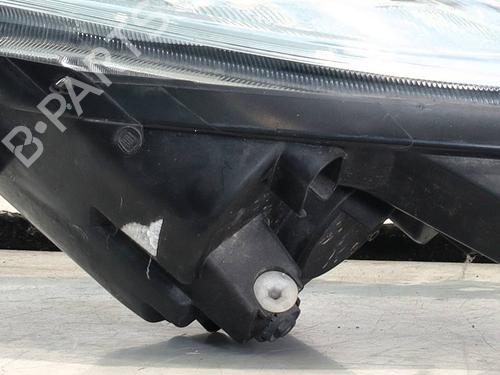 Right headlight FIAT 500L (351_, 352_) 1.6 D Multijet (199LYD1B) | BP29453802C29 