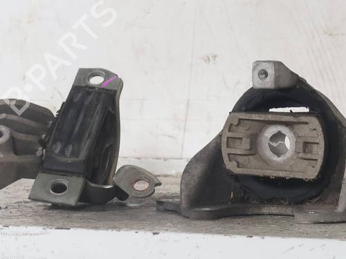 Used Engine mount Engine mount LANCIA YPSILON (843_) 1.2 (843.AXA1A) (60 hp) 32706844 32706844