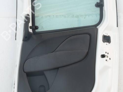 Højre side skydedør Højre side skydedør FIAT DOBLO Platform/Chassis (263_) 1.6 D Multijet (263HXN1B, 263YXN1B, 263HXV1B, 263YXV1B) (120 hp) 30738466 30738466