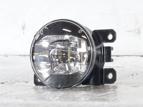 right-front-fog-light-fiat-500x-334_-2014-31902174 main image