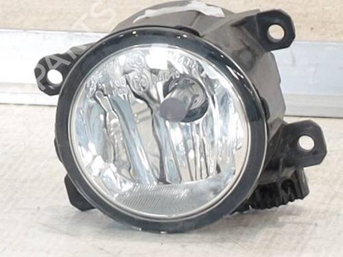right-front-fog-light-fiat-500l-351_-352_-2012-24373340 main image
