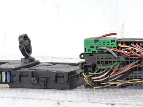 Used Fuse box Fuse box PEUGEOT 206 Hatchback (2A/C) 1.1 i (60 hp) 36774503 36774503