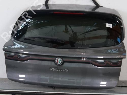 tailgate-alfa-romeo-tonale-965_-2022-36217845 main image