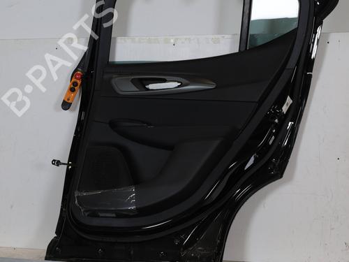 right-rear-door-alfa-romeo-tonale-965_-2022-23044287 main image