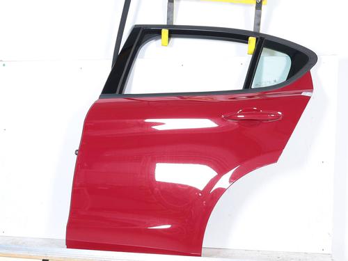 left-rear-door-alfa-romeo-stelvio-949_-22-d-949axd1a-50539534-2016-22966514 main image