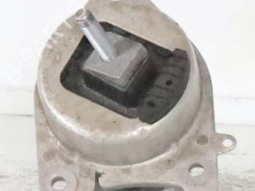 Used Engine mount Engine mount ALFA ROMEO GIULIA (952_) 2.2 D (952AEM250, 952AEA250) (150 hp) 26581478 26581478
