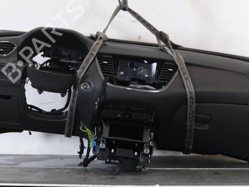Used Dashboard Dashboard 39199357 39199357