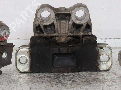 Used Engine mount Engine mount FIAT GRANDE PUNTO (199_) 1.4 (199AXB11, 199AXB1A, 199BXB1A, 199AXL1A) (77 hp) 29826554 29826554