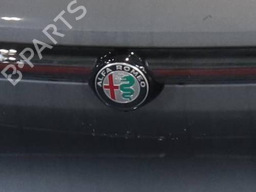 tailgate-alfa-romeo-tonale-965_-2022-31793413 main image