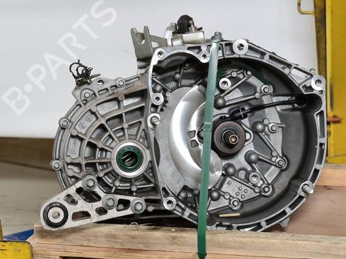 Used Gearbox Gearbox JEEP COMPASS (MP, M6, MV, M7) 1.6 Multijet (130 hp) 30261011 30261011