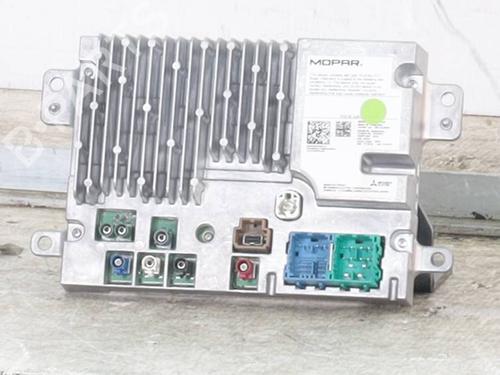 Used Radio Radio JEEP COMPASS (MP, M6, MV, M7) 1.5 T4 Hybrid (131 hp) 27703565 27703565