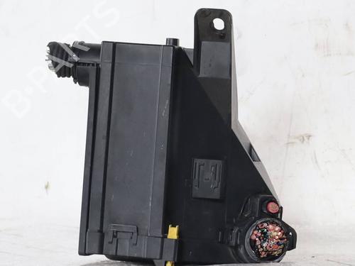 Used Fuse box Fuse box 36774215 36774215