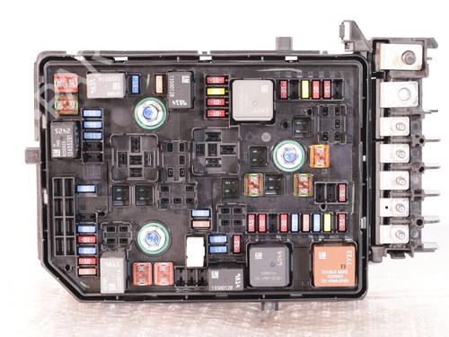 Used Fuse box Fuse box OPEL ASTRA K (B16) 1.4 Turbo (68) (145 hp) 39716407 39716407