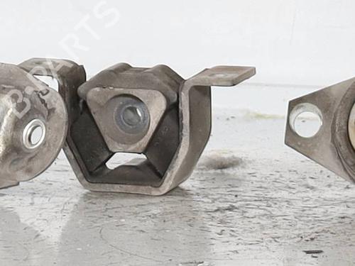 Used Engine mount Engine mount FIAT SEICENTO / 600 (187_) 1.1 (187AXB, 187AXB1A, 187AXC1A02) (54 hp) 29453806 29453806