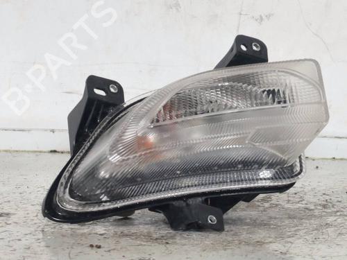 right-daytime-light-jeep-renegade-suv-bu-b1-bv-2014-30662846 main image