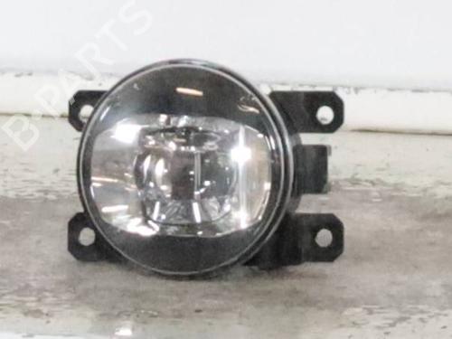 right-front-fog-light-jeep-renegade-suv-bu-b1-bv-2014-28359900 main image