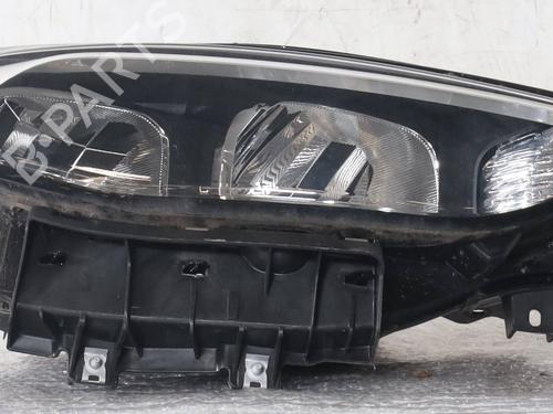 Højre forlygte Højre forlygte FIAT TIPO Saloon (356_, 357_) 1.3 D (356SXB1A, 356SXH1A, 356SXD1A) (95 hp) 37258457 37258457