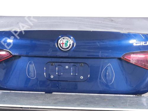 bagklap-cckombi-coupe-alfa-romeo-giulia-952_-2015-33269179 main image