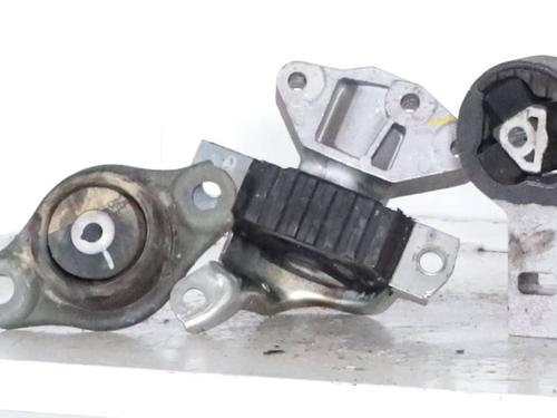 Used Engine mount Engine mount FIAT PANDA (169_) 1.3 D Multijet 4x4 (169.AXC2A) (70 hp) 27640183 27640183