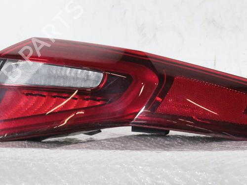 right-taillight-alfa-romeo-stelvio-949_-2016-32706046 main image