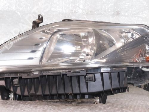 left-headlight-lancia-ypsilon-312_-2011-40008121 main image