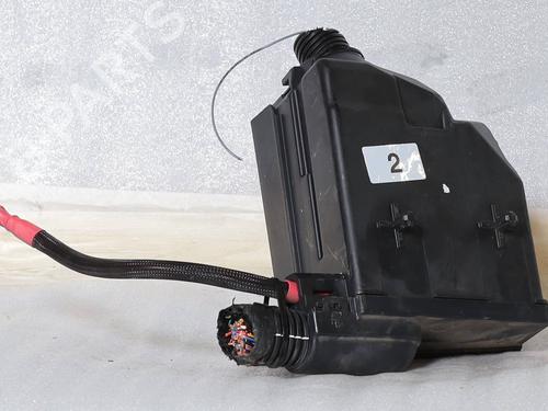 Used Fuse box Fuse box 39199146 39199146