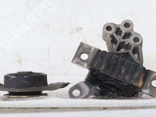 Used Engine mount Engine mount FIAT PANDA (169_) 1.2 (169.AXB11, 169.AXB1A) (60 hp) 31793568 31793568