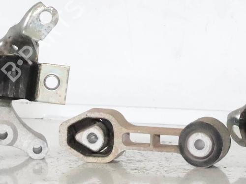 Used Engine mount FIAT PANDA (312_, 319_) 1.2 (312PXA1A) (69 hp) 26309767