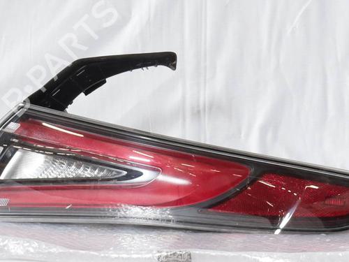 right-taillight-alfa-romeo-giulia-952_-2015-37231256 main image