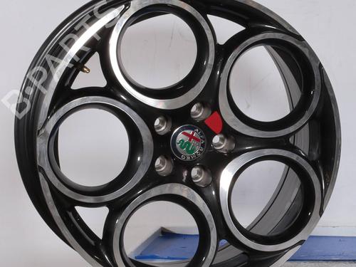 rim-alfa-romeo-tonale-965_-2022-29826540 main image