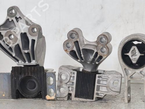 Used Engine mount Engine mount FIAT DUCATO Platform/Chassis (250_) 140 Multijet 2,2 D (140 hp) 30662754 30662754