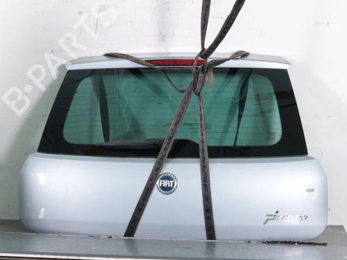 tailgate-fiat-grande-punto-199_-2005-33285014 main image