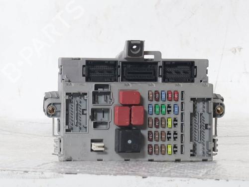 fuse-box-lancia-ypsilon-843_-2003-2004-2005-2006-2007-2008-2009-2010-2011-36217143 main image