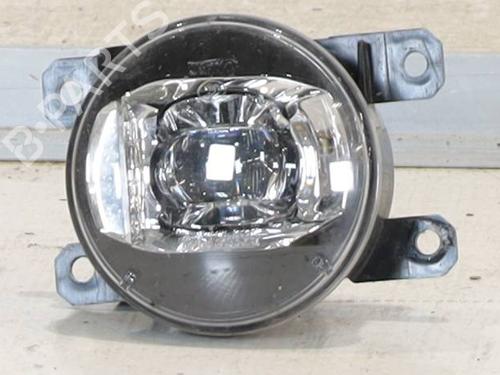 right-front-fog-light-jeep-renegade-suv-bu-b1-bv-2014-23965641 main image