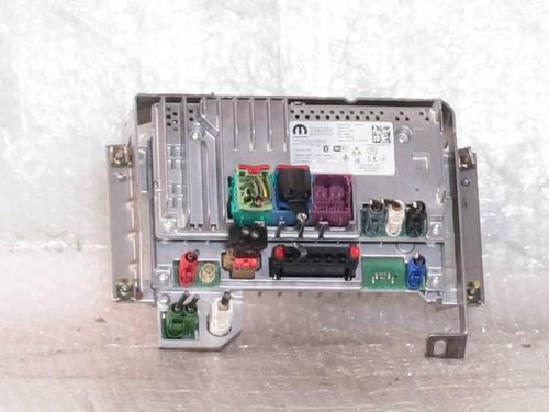radio-alfa-romeo-tonale-965_-2022-40071750 main image