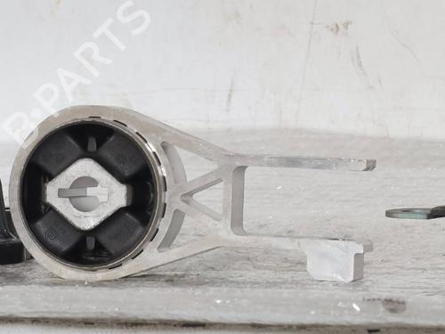 Used Engine mount Engine mount FIAT 500e (332_) Elektro 3+1 (FA1) (118 hp) 31648019 31648019