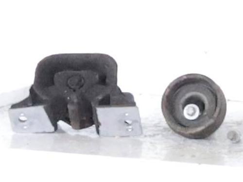 Used Engine mount OPEL MERIVA A MPV (X03) 1.7 CDTI (E75) (100 hp) 29530144