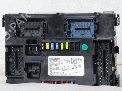 Zekeringkast Zekeringkast FIAT 500e (332_) Elektro 3+1 (FA1) (118 hp) 36963752 36963752