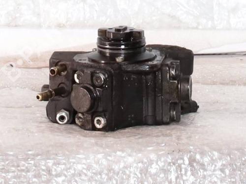 Used Injection pump Injection pump FIAT PUNTO EVO (199_) 1.3 D Multijet (95 hp) 40215480 40215480