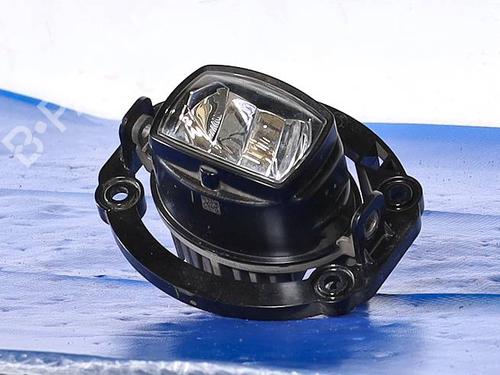 Used Right front fog light Right front fog light JEEP COMPASS (MP, M6, MV, M7) 1.3 HYBRID 4X4 (190 hp) 30111716 30111716